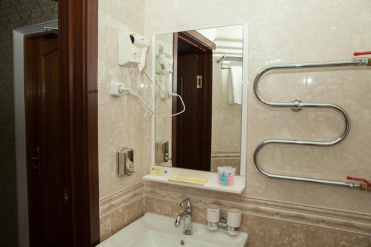 Hotel Topaz Nur-Sultan  Exterior photo